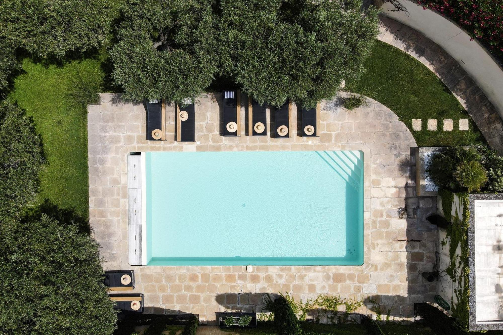 La Belle Vie Saint-Hilaire-d'Ozilhan Exterior photo