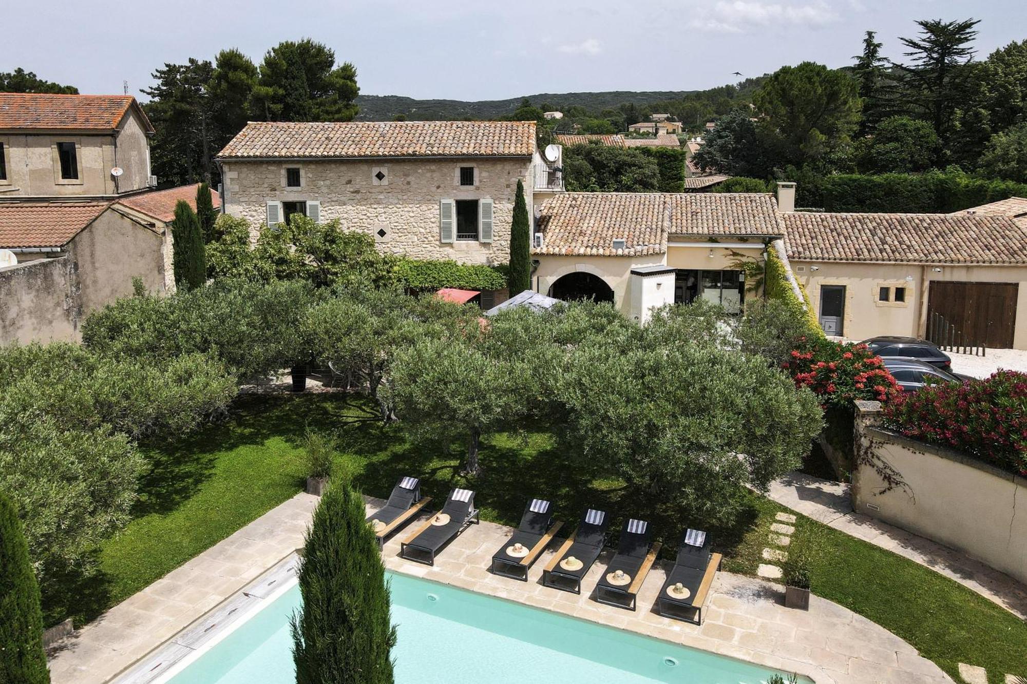 La Belle Vie Saint-Hilaire-d'Ozilhan Exterior photo